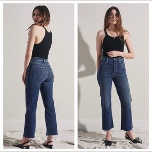 New MOTHER Rambler Ankle Fray in On Duty High Rise Size 28